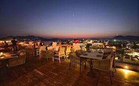 Otc By 4 Lal Ghat - My Downtown Hotels